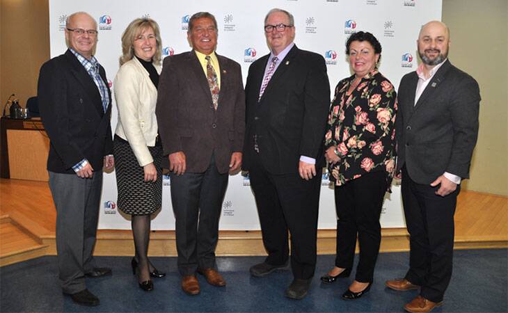 François Auger, Michelle Hébert, Michel Fecteau, Claire Charbonneau et Mario Bastien